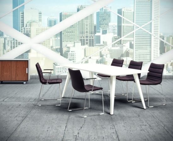 Cube Design S10 gestoffeerde stoel Nordic Office Furiture